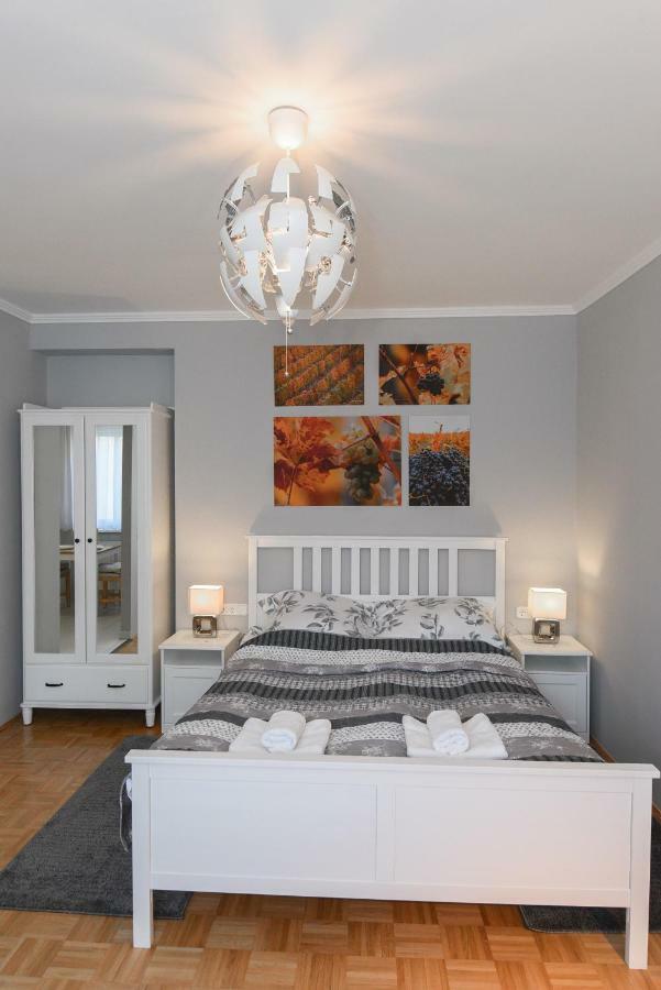 Vitalis Apartman Eger Extérieur photo