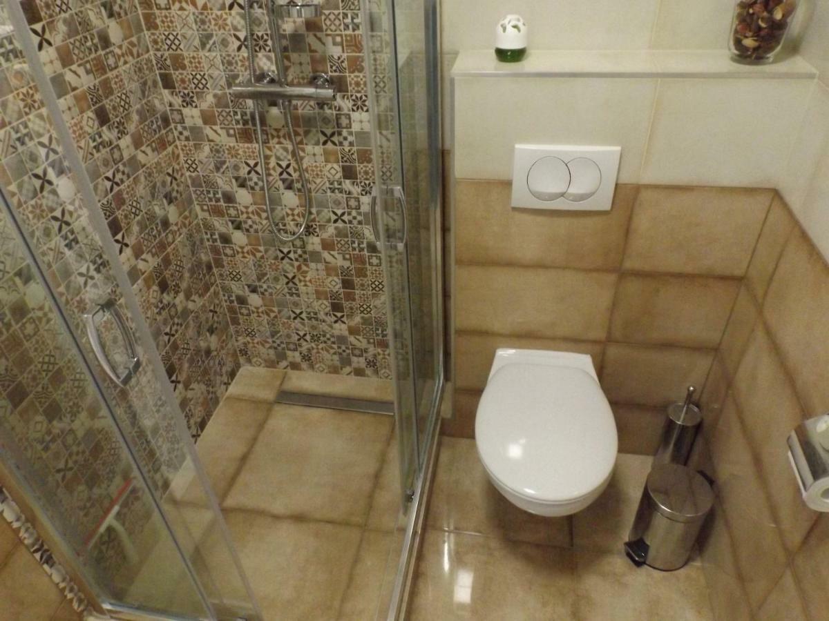 Vitalis Apartman Eger Extérieur photo